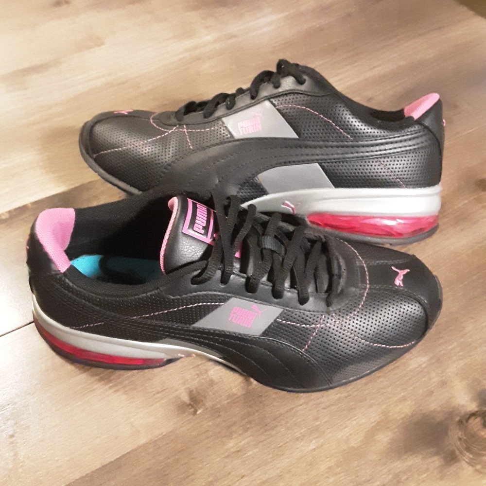 Puma Sneakers